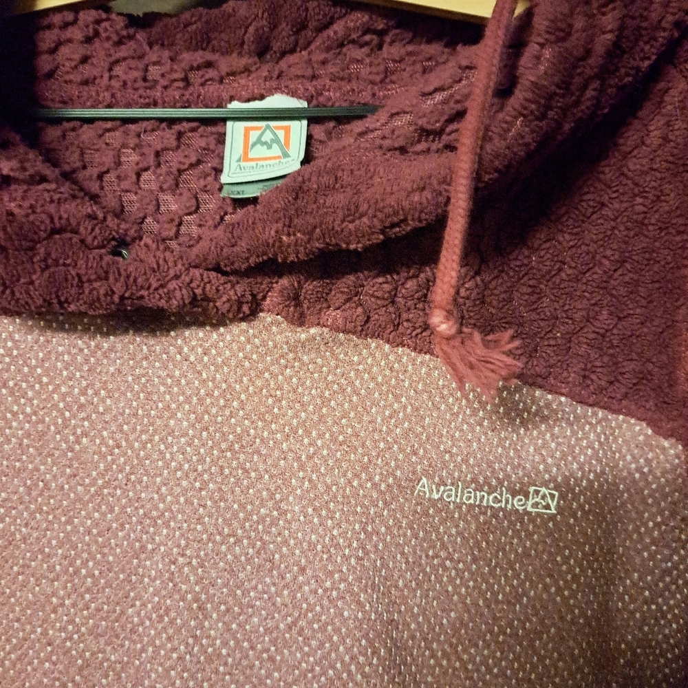 🙂 3/15 Avalanche sweatshirt size XXL♥️ - Picture 4 of 6